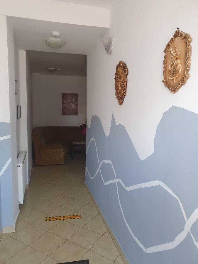 Relax Haus Hotel Vajdahunyad Kültér fotó