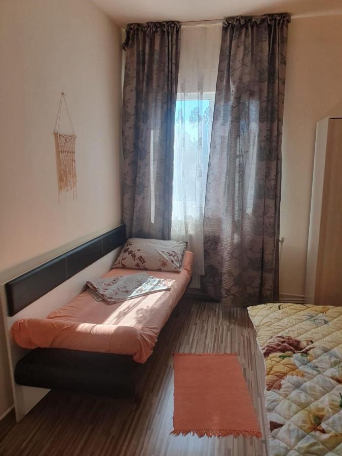 Relax Haus Hotel Vajdahunyad Kültér fotó